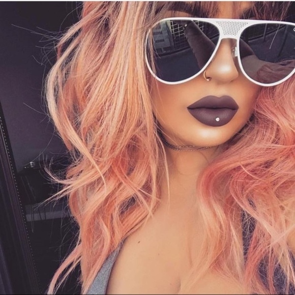 KYLIE JENNER WHITE/SILVER "ICONIC" AVIATORS - Picture 6 of 8